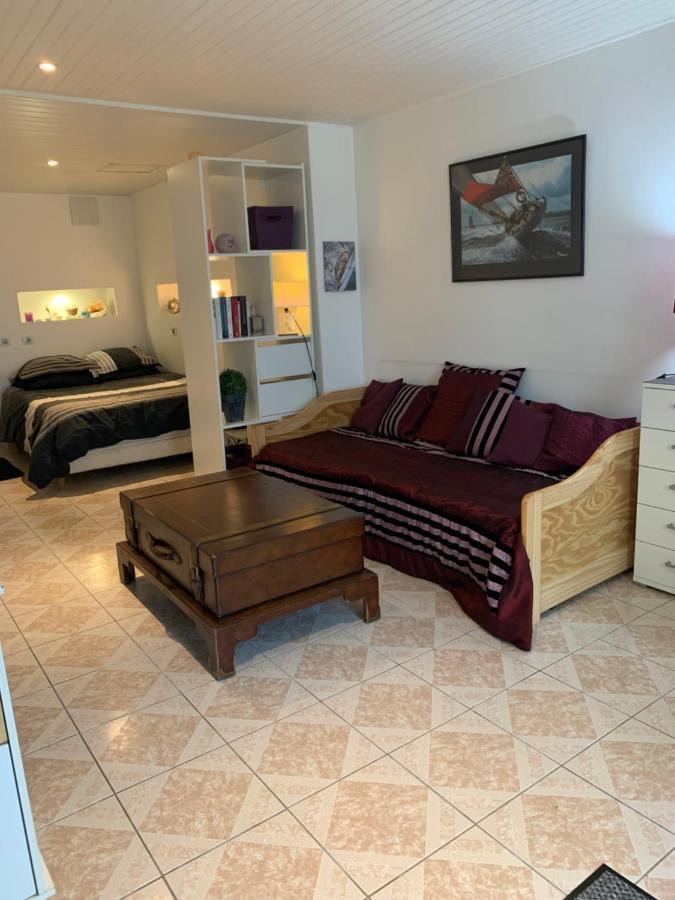 Charmant Studio Meuble Montignac-Charente Екстериор снимка
